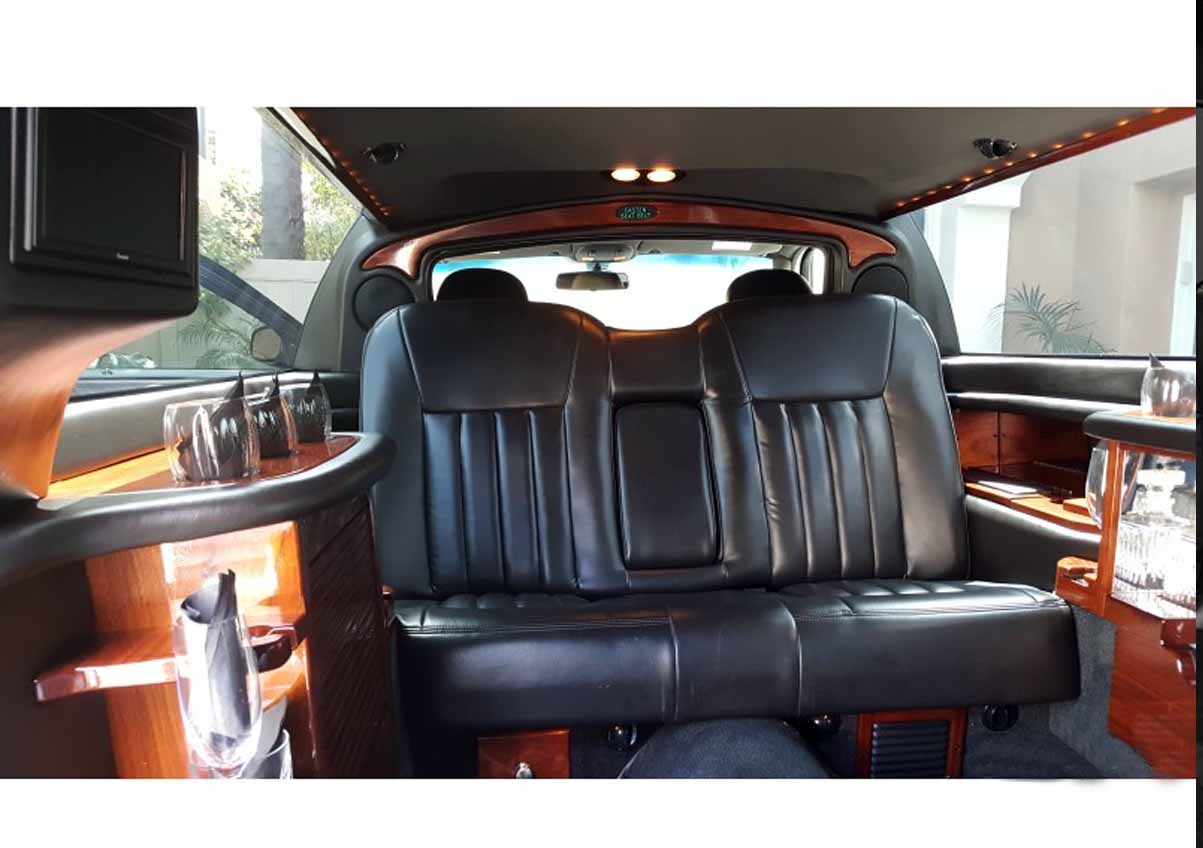 Stretch Limo 6 Passengers Boston Limousine Lincoln Stretch